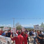 Zhvilluam sot tubimin përballë zyrave të Shoqërisë